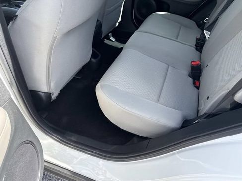 Certified 2022 Honda HR-V LX image 12