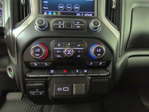 Used 2022 Chevrolet Silverado 3500 LT w/ Convenience Package AWD/4WD image 19