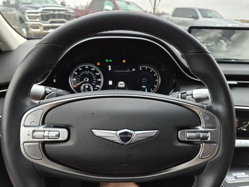 Used 2025 Genesis GV70 2.5T w/ Select Package image 22