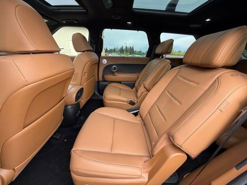 Used 2026 Hyundai Palisade Calligraphy AWD/4WD image 4