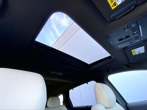 Used 2023 MAZDA CX-9 Signature image 14