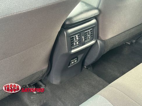 Used 2025 Toyota RAV4 XLE AWD/4WD image 35