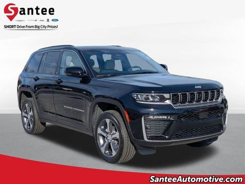 New 2026 Jeep Grand Cherokee Limited w/ Luxury Tech Group II RWD image 1