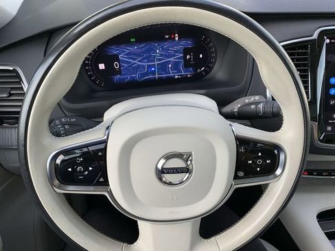 Used 2024 Volvo XC90 B5 Plus AWD/4WD image 19