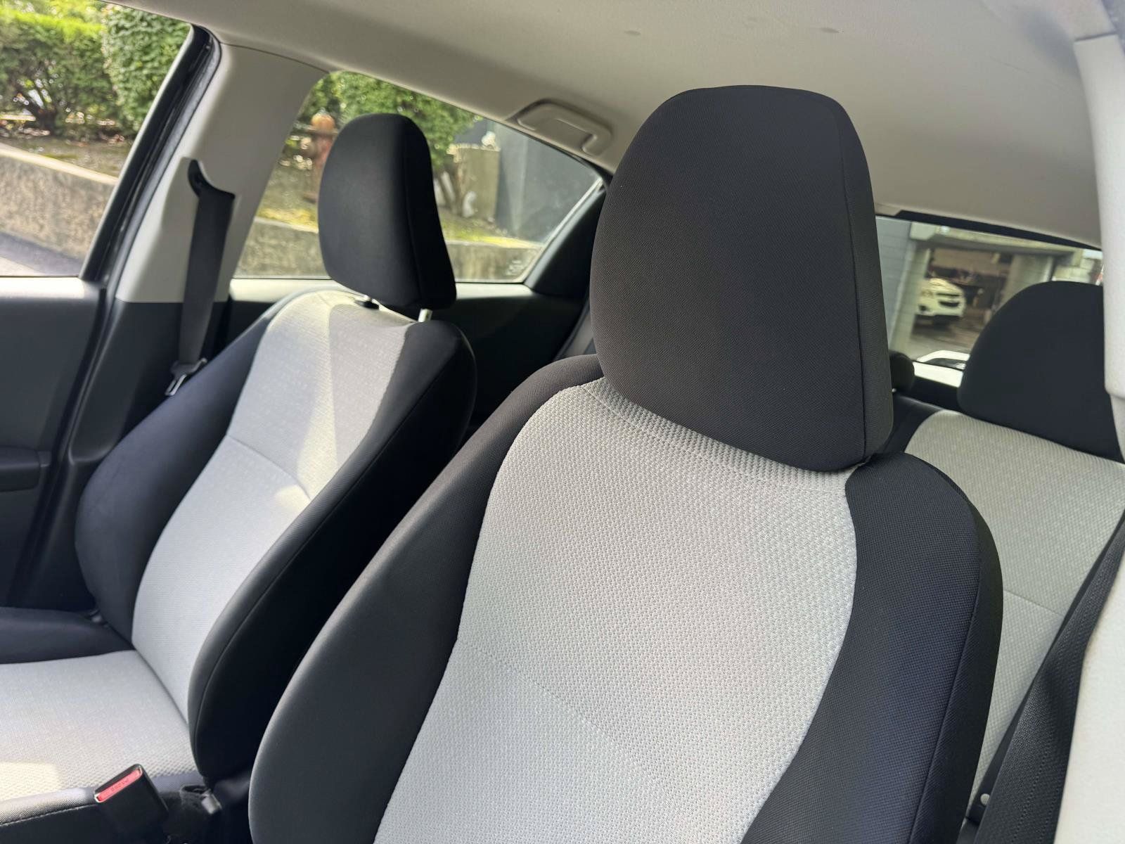 Used 2014 Toyota Yaris LE FWD image 18