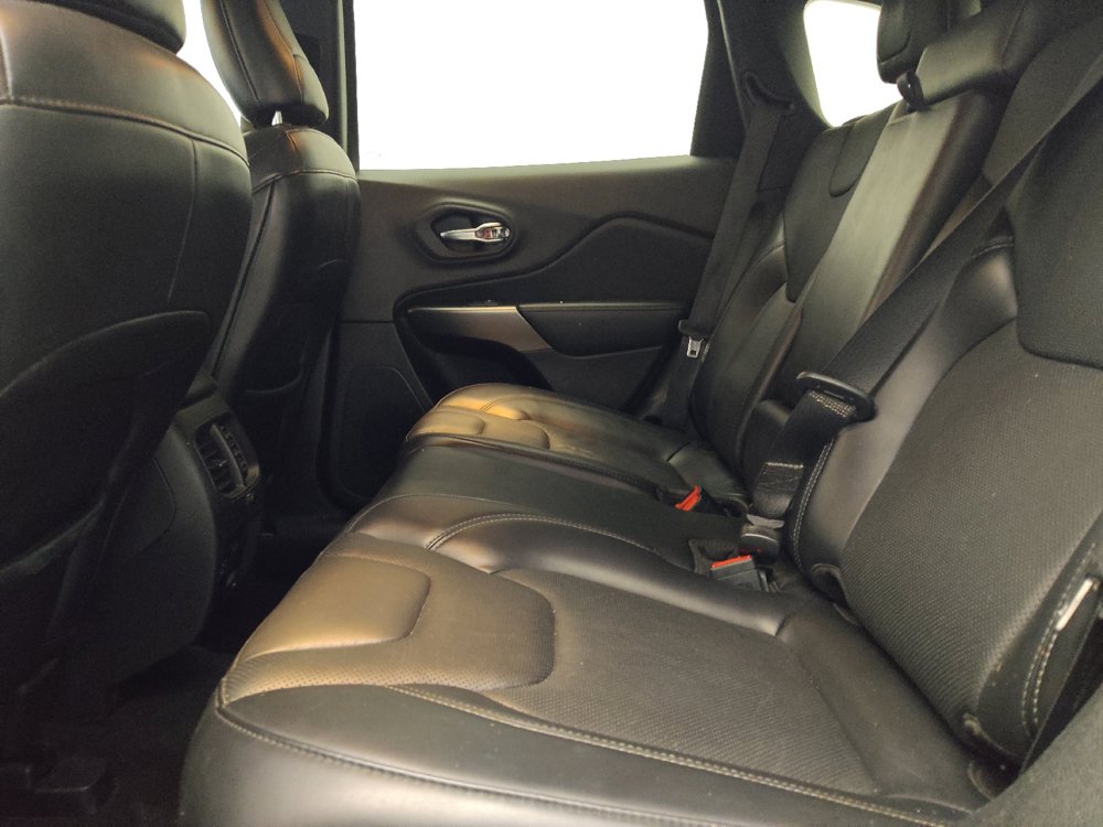 Used 2021 Jeep Cherokee Limited AWD/4WD image 18