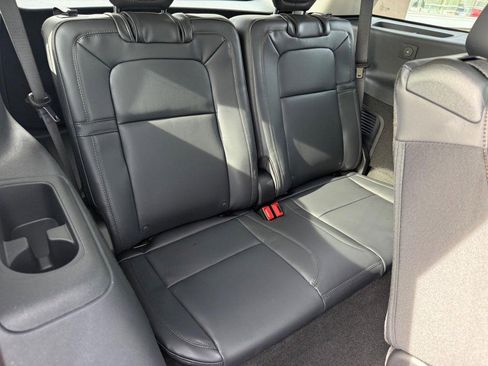 New 2026 Lincoln Aviator Reserve image 5