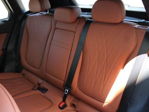 Used 2023 Mercedes-Benz GLC 300 4MATIC image 21