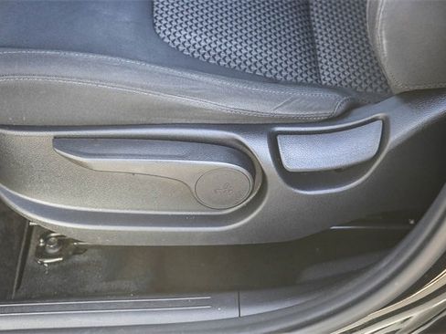 Used 2023 Kia Sportage LX image 22