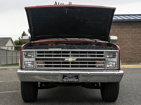 Used 1987 Chevrolet C/K Truck 2500 RWD image 17