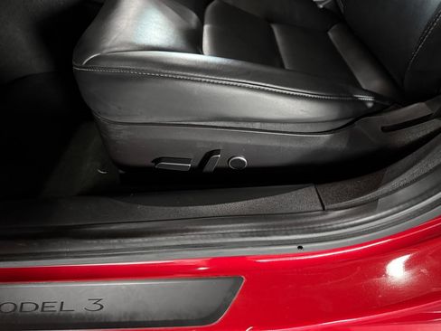 Used 2021 Tesla Model 3 Standard Range Plus image 21