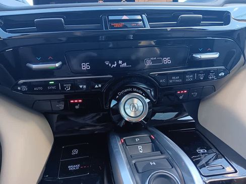 Used 2023 Acura MDX SH-AWD w/ Technology Package image 29