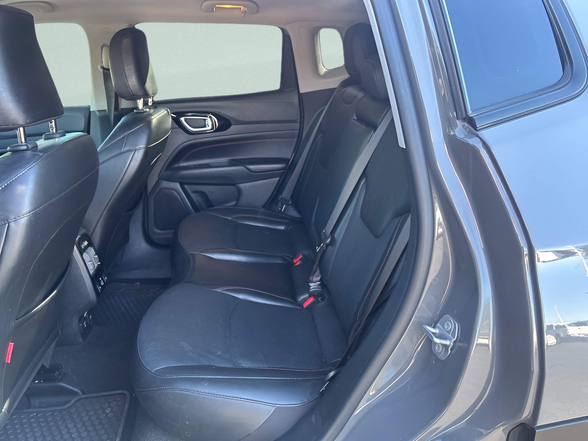 Used 2022 Jeep Compass Trailhawk w/ Trailhawk Elite Group AWD/4WD image 18