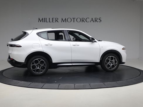 Used 2024 Alfa Romeo Tonale Ti AWD/4WD image 8