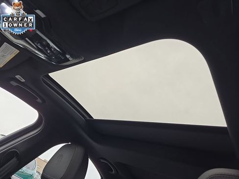 Used 2025 Alfa Romeo Giulia AWD image 16