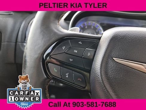 Used 2018 Chrysler 300 S w/ 300S Premium Group RWD image 37