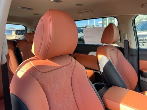 New 2026 Kia Carnival EX image 30