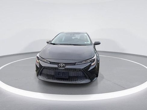 Certified 2021 Toyota Corolla LE image 5