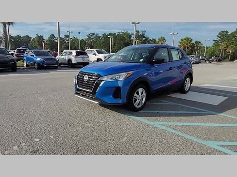 New 2025 Nissan Kicks Play S image 20