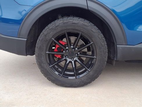 Used 2020 Ford Explorer ST w/ ST Street Pack image 10