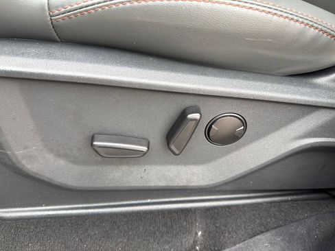 Used 2025 Ford Expedition Active image 26