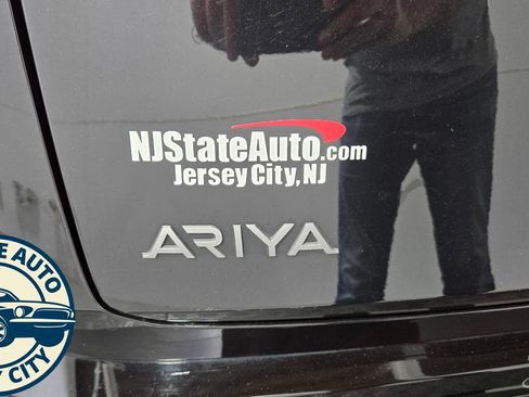 Used 2023 Nissan Ariya AWD image 31