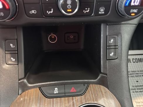 Used 2019 GMC Acadia SLE w/ Driver Alert Package I FWD image 14