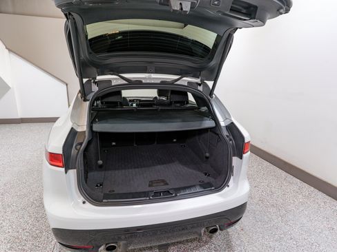 Used 2018 Jaguar F-PACE S AWD/4WD image 34