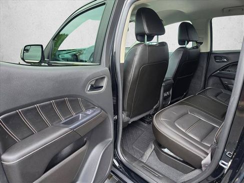 Used 2022 GMC Canyon Denali w/ Denali Black Edition Package AWD/4WD image 15