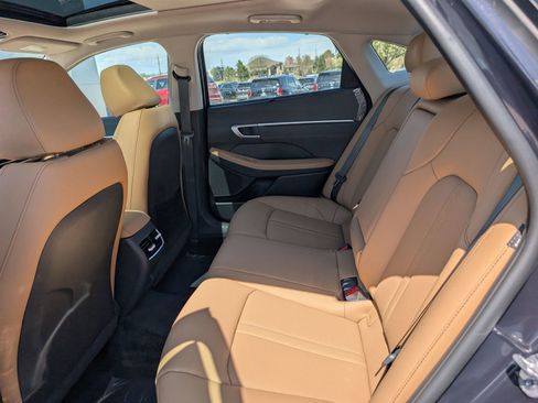 New 2025 Hyundai Sonata Limited image 4