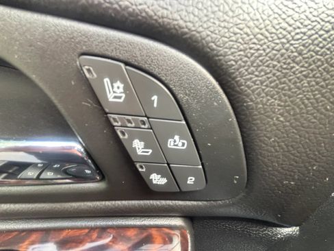Used 2014 GMC Yukon Denali AWD/4WD image 32