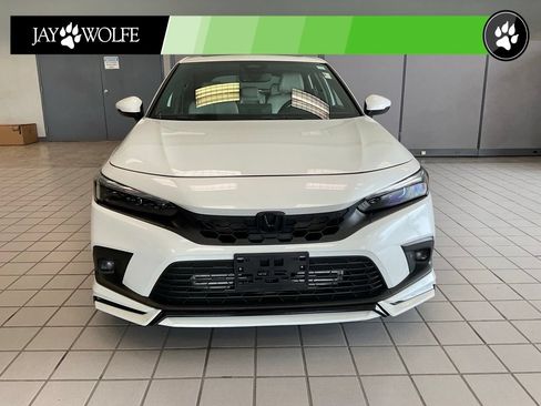 Used 2023 Honda Civic Sport Touring image 2