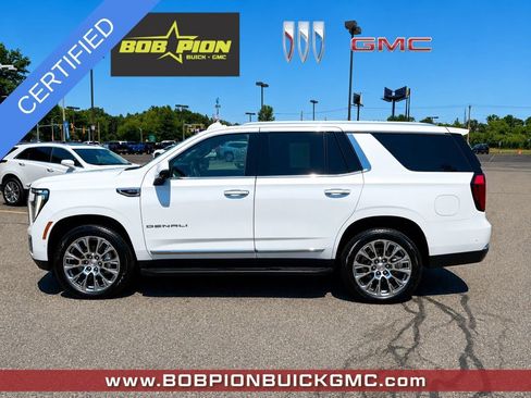 Certified 2025 GMC Yukon Denali AWD/4WD image 3