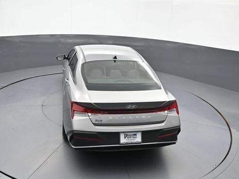Certified 2024 Hyundai Elantra SEL FWD image 38