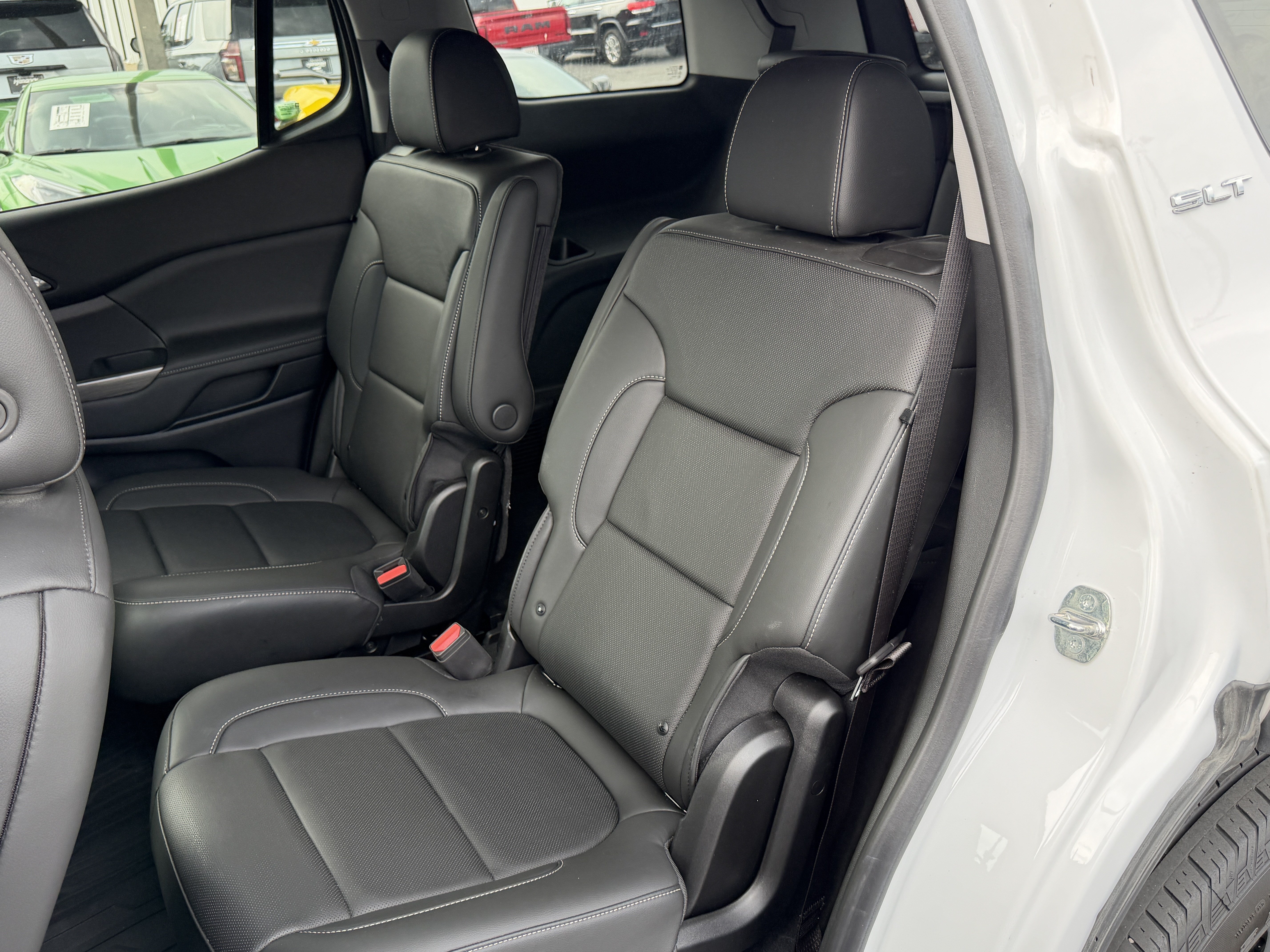 Used 2023 GMC Acadia SLT w/ Trailering Package AWD/4WD image 31