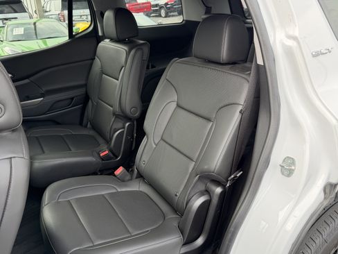 Used 2023 GMC Acadia SLT w/ Trailering Package AWD/4WD image 31