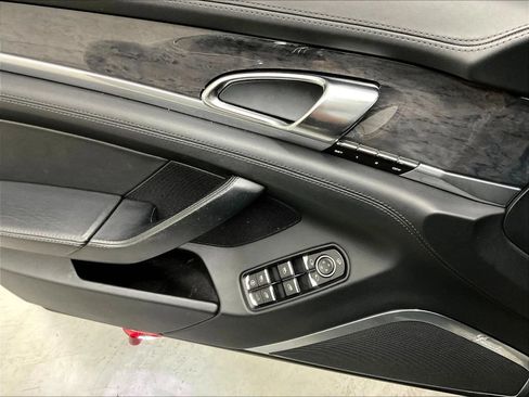 Used 2012 Porsche Panamera AWD/4WD image 44