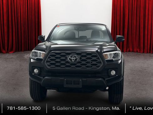 Certified 2023 Toyota Tacoma TRD Off-Road image 2