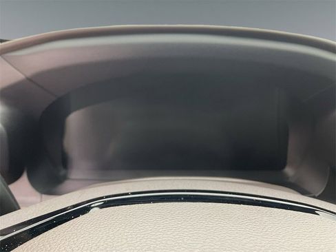 Used 2023 Ford Explorer Platinum w/ Technology Package image 10