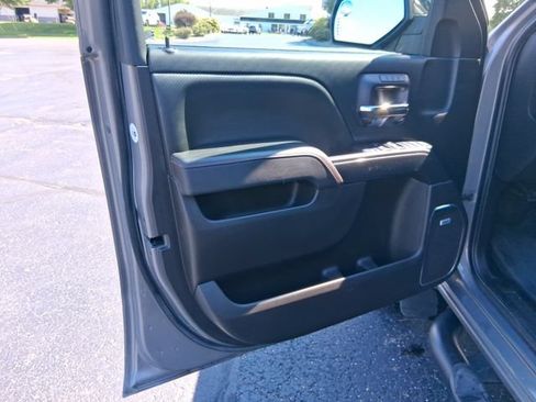 Used 2017 GMC Sierra 1500 SLT AWD/4WD image 9