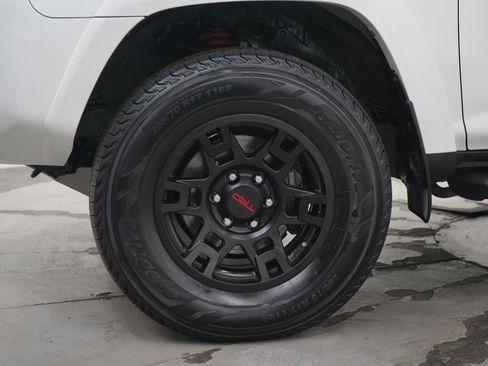 Used 2018 Toyota 4Runner TRD Pro image 30