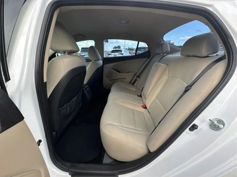 Used 2015 Kia Optima LX image 10