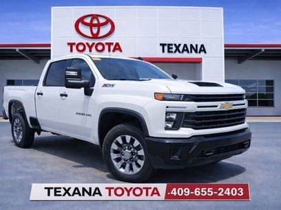 Used 2024 Chevrolet Silverado 2500 Custom w/ Custom Value Package