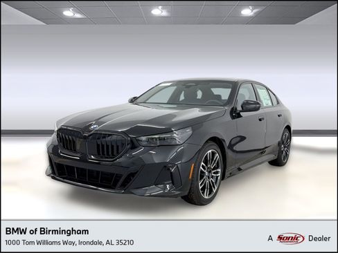 New 2026 BMW 530i w/ M Sport Package RWD image 1