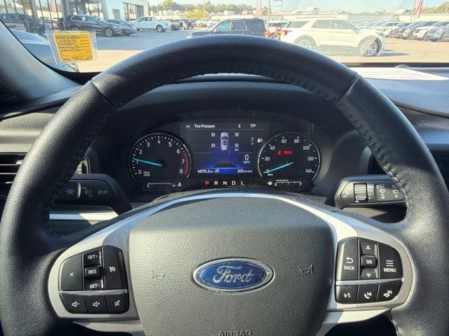 Used 2021 Ford Explorer XLT RWD image 13