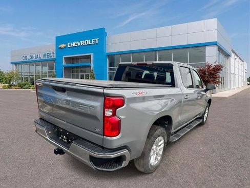 Used 2024 Chevrolet Silverado 1500 LT AWD/4WD image 14