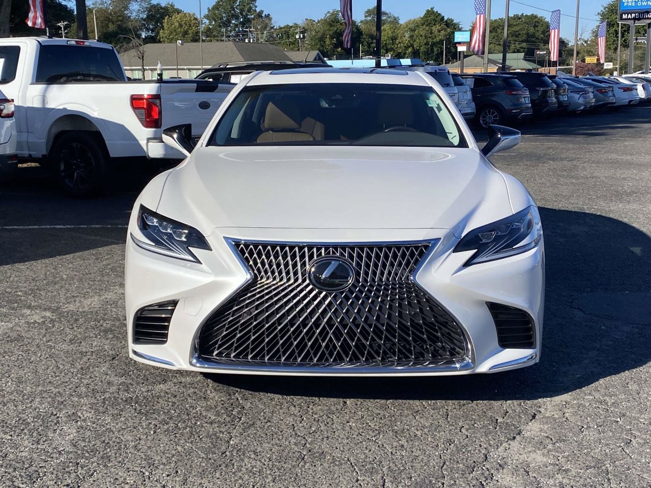 Used 2018 Lexus LS 500 w/ Accessory Package (Z2) RWD image 2