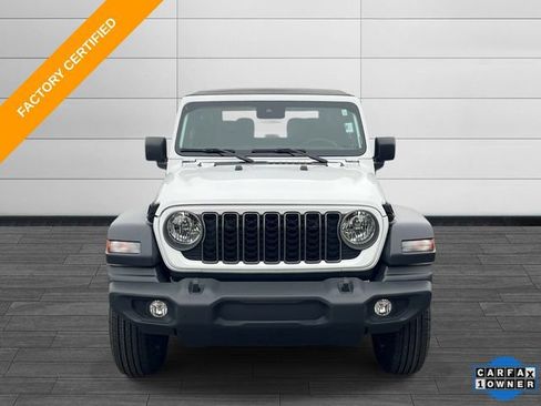Used 2025 Jeep Wrangler Sport AWD/4WD image 7