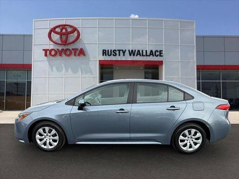 Certified 2024 Toyota Corolla LE image 1