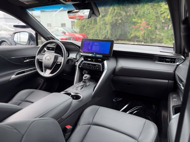 Used 2024 Toyota Venza XLE AWD/4WD image 19